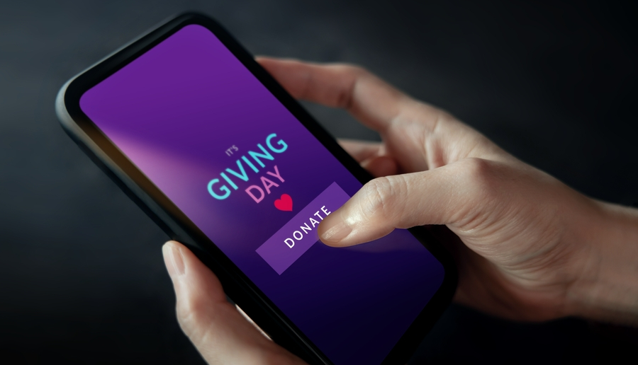 فريق التآخي